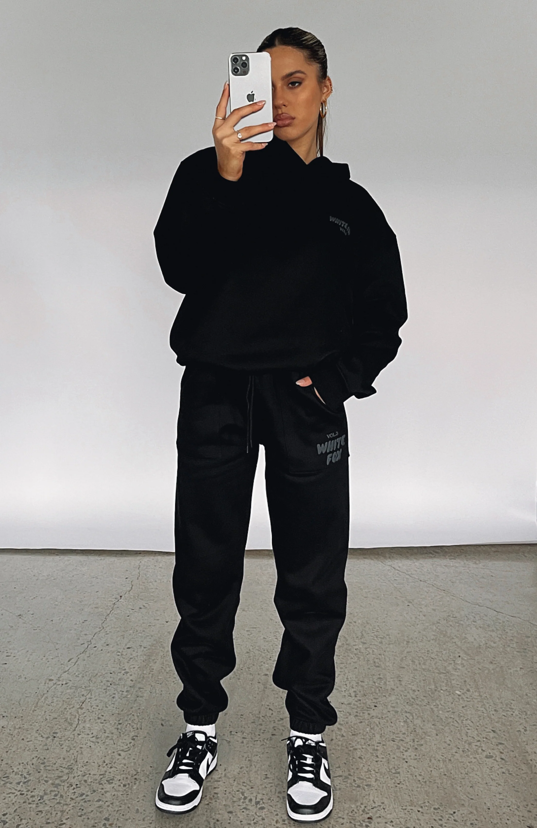 Offstage Sweatpants Onyx - Image 5